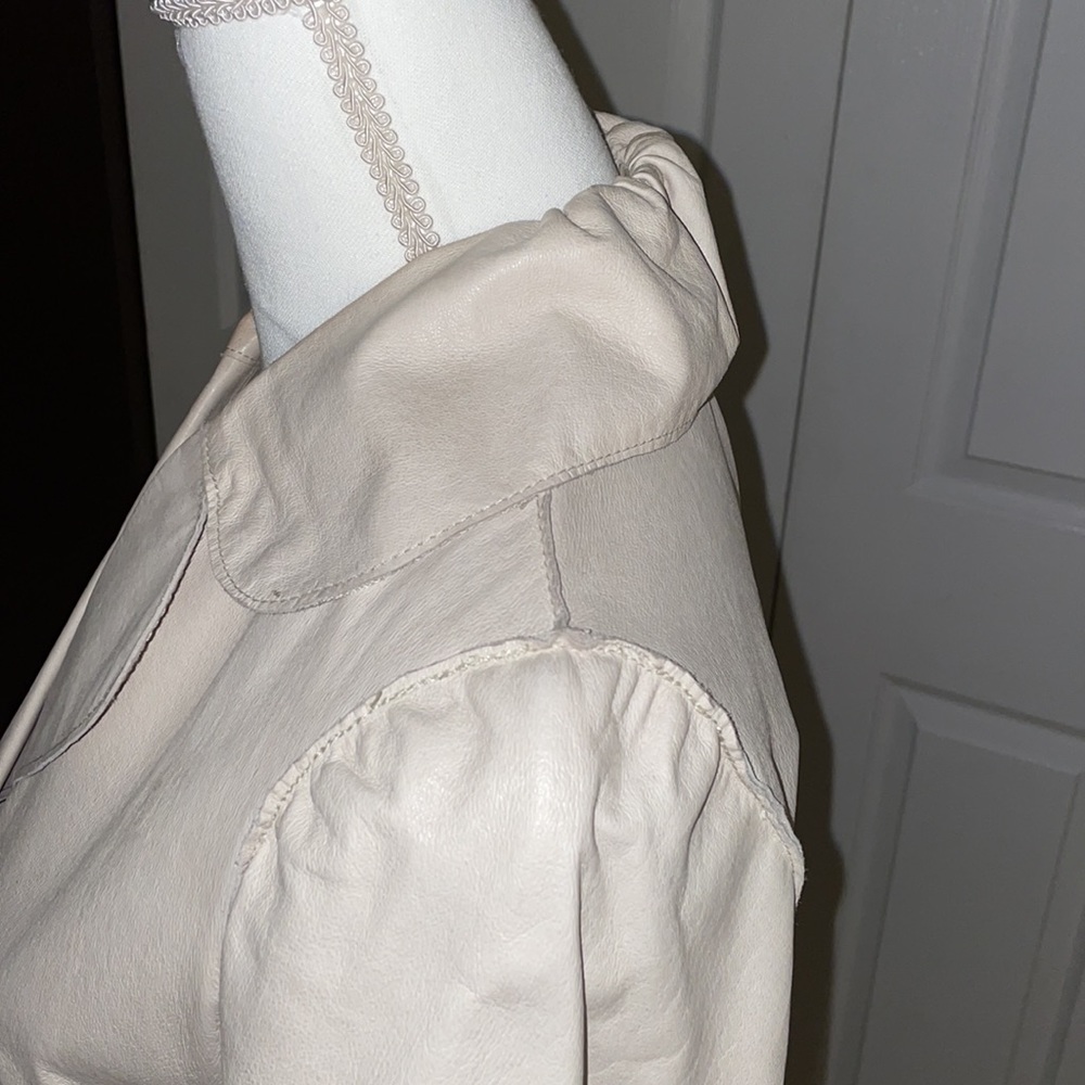 Leather jacket Used 🍂🍁🌼 - Picture 6 of 14